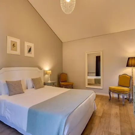 Casa Da Lagoa E Forja -