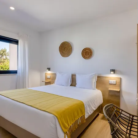 Casa Da Lagoa E Forja -