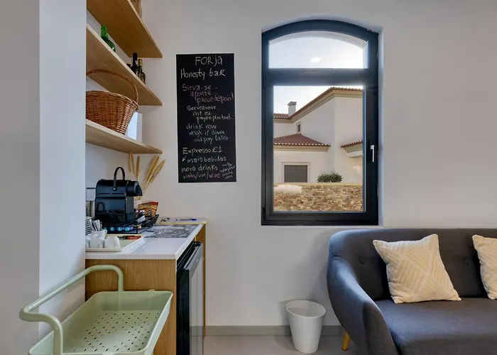 Casa Da Lagoa E Forja - *